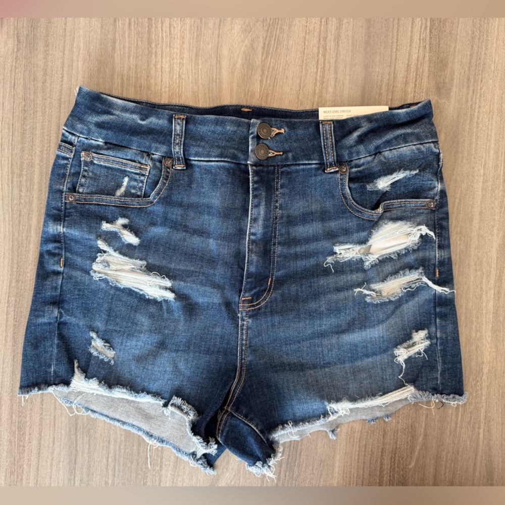 NWT AE High Rise Shorts